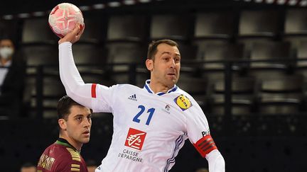 Michaël Guigou, lors d'un match du tournoi de qualification olympique entre la France et le Portugal, le 14 mars 2021. (SYLVAIN THOMAS / AFP)