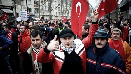 Une manifestation pro-turque, le 21 janvier 2012 &agrave; Paris. (NICOLAS MESSYASZ /&nbsp;CITIZENSIDE.COM)