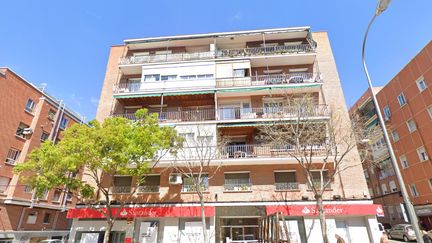 La vieille dame a été découverte dans son appartement de cet immeuble, à Madrid (Espagne), le 22 octobre 2019.&nbsp; (GOOGLE MAPS)