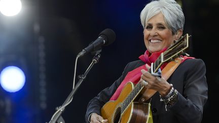 Joan Baez, 75 ans, et toujours aussi engagée dans ses chansons
 (FABRICE COFFRINI / AFP)