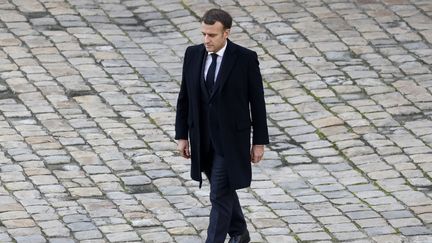 Le président de la République Emmanuel Macron, lors de l'hommage national à Daniel Cordier, le 26 novembre 2020 à l'Hôtel des Invalides à Paris. (LUDOVIC MARIN / AFP)