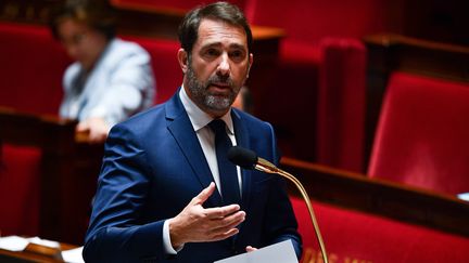 Le ministre de l'Intérieur, Christophe Castaner, à l'Assemblée nationale, le 26 mai 2020.&nbsp; (CHRISTOPHE ARCHAMBAULT / AFP)