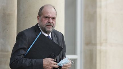 Le ministre de la Justice, Eric Dupond-Moretti, quitte l'Elysée, à Paris, le 3 novembre 2021. (GEOFFROY VAN DER HASSELT / AFP)