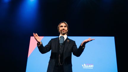 Cédric Villani, le 1 décembre 2019 au Trianon à Paris.&nbsp; (BENOIT DURAND / HANS LUCAS / AFP)