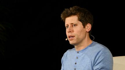 Sam Altman, cofondateur d'OpenAI, lors d'une conférence à Laguna Beach (Californie, Etats-Unis), le 17 octobre 2023. (PATRICK T. FALLON / AFP)