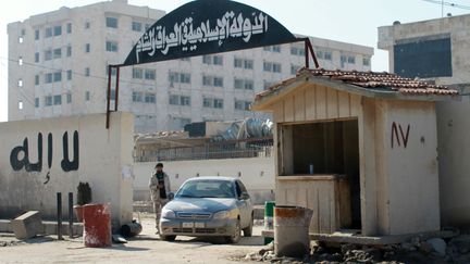 Le quartier g&eacute;n&eacute;ral du groupe Etat islamique &agrave; Alep (Syrie) pris par des brigades de l'Arm&eacute;e syrienne libre, le 8 janvier 2014. (MOHAMMED WESAM / ALEPPO MEDIA CENTRE)