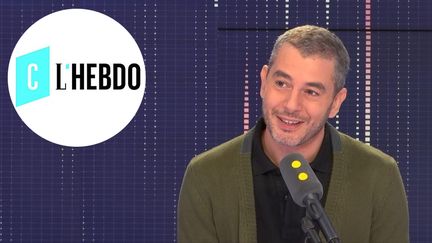 &nbsp;Ali Baddou, présentateur de l'émission C l'hebdo diffusée sur France 5. (RADIO FRANCE / FRANCEINFO)