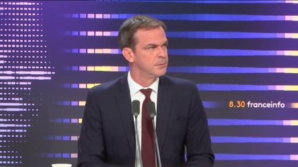 Olivier Véran, porte-parole du gouvernement, ministre délégué chargé du Renouveau démocratique, sur franceinfo, jeudi 31 août 2023. (RADIOFRANCE / FRANCEINFO)