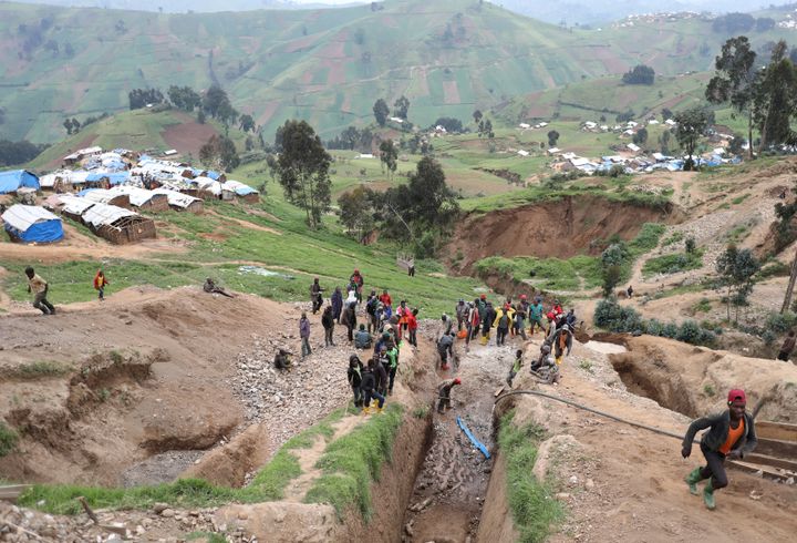 Une mine de coltan à Birambo dans la province du Nord-Kivu en RDC. (GORAN TOMASEVIC / REUTERS)