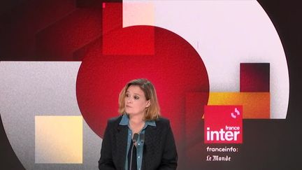 Olivia Grégoire, ministre des Petites et moyennes entreprises, du Commerce, de l’Artisanat et du Tourisme, était dimanche 30 avril l'invitée de Questions politiques. (FRANCEINFO / FRANCE INTER)