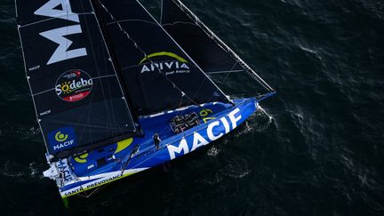 Vendée Globe : Yoann Richomme et Charlie Dalin dans un mouchoir de poche... Suivez la position des skippeurs en direct