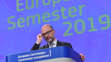 Pierre Moscovici,&nbsp;commissaire européen aux Affaires économiques, le 5 juin 2019, lors d'une conférence de presse à Bruxelles. (EMMANUEL DUNAND / AFP)