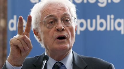 Lionel Jospin, le 9 novembre 2012 lors d'une conf&eacute;rence de presse sur la r&eacute;novation et la moralisation de la vie publique, &agrave; l'Elys&eacute;e &agrave; Paris. (PIERRE VERDY / AFP)