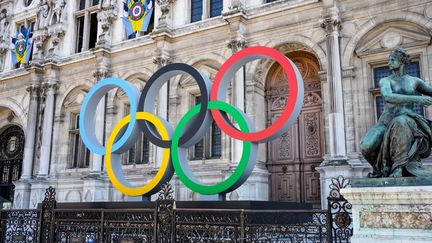 Paris 2024 : les fédérations sportives internationales demandent au CIO d'admettre les Russes sous bannière neutre