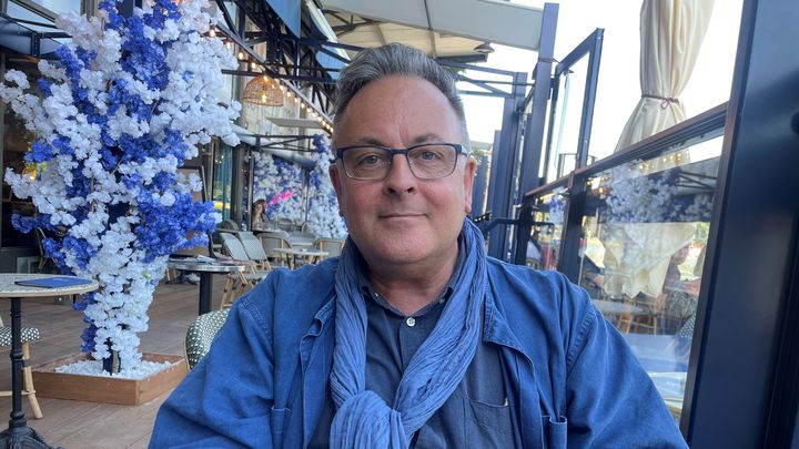 Director and researcher Georges Mourier, in charge of the reconstruction of the film "Napoleon" by Abel Gance, in July 2024 in Paris.  (MATTEU MAESTRACCI/ FRANCEINFO/ RADIO FRANCE)