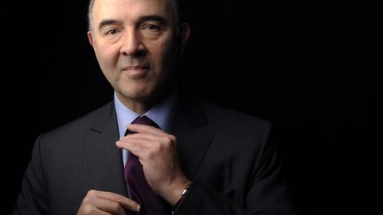 Pierre Moscovici, le directeur de campagne du candidat PS, Fran&ccedil;ois Hollande, le 11 janvier 2012, &agrave; Paris. (FRED DUFOUR / AFP)