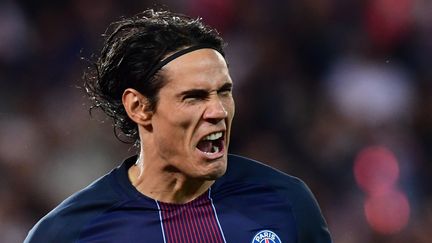 Edinson Cavani, après son but pour le Paris Saint-Germain face à Arsenal le 13 septembre 2016 au Parc des Princes lors de la première journée de Ligue des champions. (FRANCK FIFE / AFP)