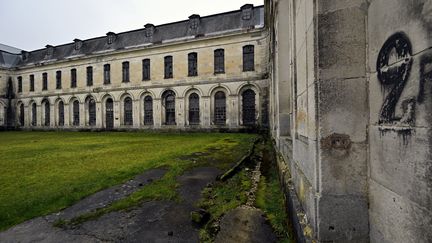 Le bâtiment du grand cloître de l'abbaye prison de Clairvaux, dans l'Aube. (ALEXANDRE MARCHI / MAXPPP)