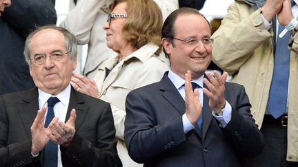  (François Hollande va déjeuner avec l'équipe de France de football © Maxppp)