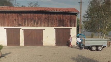 Incendies en Gironde&nbsp;: des habitants doivent évacuer leurs habitations (France 2)