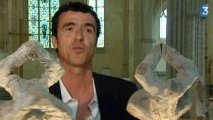 Le sculpteur Denis Monfleur expose en l&#039;abbaye de la Madeleine à Chateaudun
 (Culturebox)