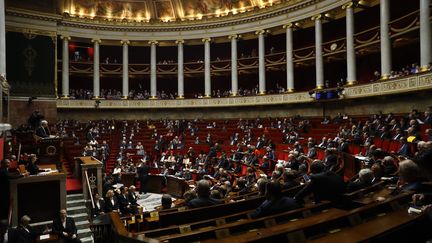 Cette proposition de rémunérer les informateurs du fisc a été adoptée en Commission des finances de l'Assemblée nationale. (PATRICK KOVARIK / AFP)