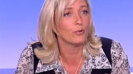 Marine Le Pen au JT de France 3 le 25 avril 2006. (France3)