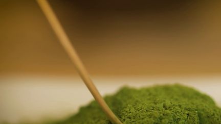 Gastronomie : En France, le thé matcha séduit de plus en plus de jeunes