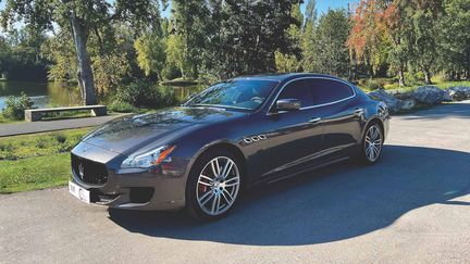 Les biens confisqués partent souvent aux enchères. Cette Maserati sera mise vente le 17 novembre 2022 avec une mise à prix de 30 000 euros. (AGRASC)