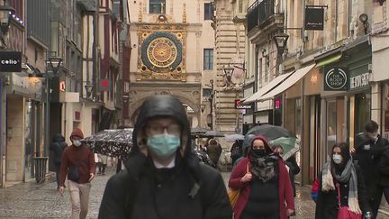 Rouen : un centre-ville agréable pour les piétons (France 2)