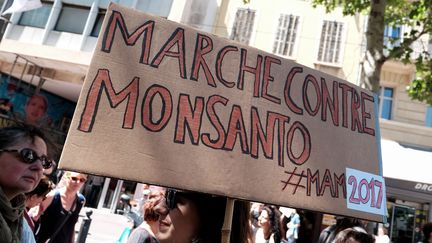 Une marche contre Monsanto à Marseille, le 20 mai 2017. (CITIZENSIDE / AFP)