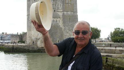 L'acteur et animateur de radio Jean-Louis Foulquier, ici photographi&eacute; en 2004 &agrave; La Rochelle, est mort le 10 d&eacute;cembre 2013, &agrave; l'&acirc;ge de 70 ans. (MICHEL GANGNE / AFP)