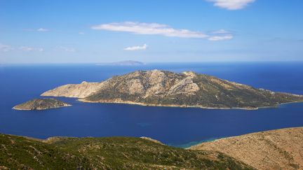 Tourisme : l'île de Santorin victime de son succès