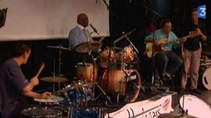 Batteur de légende, Bernard Purdie en master class à Marseille
 (Culturebox)