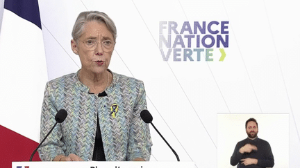 Vendredi 24 février, la Première ministre Élisabeth Borne a présenté un plan à 100 milliards d’euros. Le but : moderniser le réseau ferroviaire de plus en plus décrié, avec notamment la création de RER dans les grandes villes sur le modèle parisien.