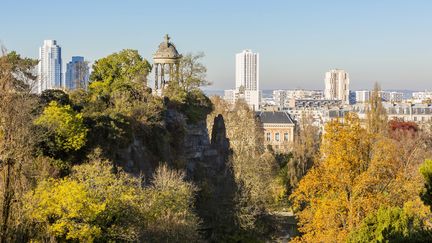 Le parc des Buttes-Chaumont, dans le 19e arrondissement à Paris.&nbsp; (GARDEL BERTRAND / HEMIS.FR / HEMIS.FR)