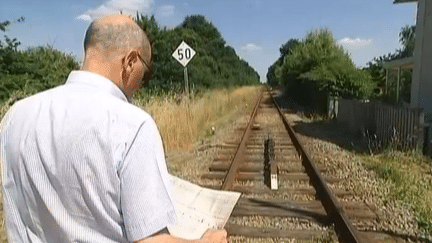 La SNCF a elle-m&ecirc;me identifi&eacute; 12 lignes malades en 2011, &agrave; moderniser d'urgence. Mais elle assure que le r&eacute;seau est s&ucirc;r. (FRANCE2 / FRANCETV INFO)