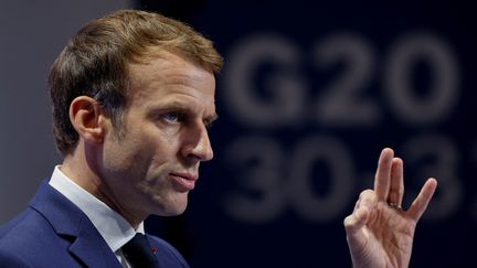 Emmanuel Macron à Rome (Italie), lors du G20, le 31 octobre 2021. (LUDOVIC MARIN / AFP)