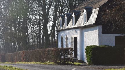 Une maison entourée de verdure. Photo d'illustration. (MAXPPP)