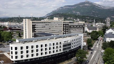 L'h&ocirc;pital de Chamb&eacute;ry, le 19 mai 2006,&nbsp;o&ugrave; plusieurs nourrissons sont morts. En cause : des poches alimentaires contamin&eacute;es par une bact&eacute;rie. (MAXPPP)