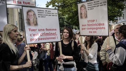 Une manifestation pour dénoncer les féminicides en France, le 6 octobre 2018 à Paris. (PHILIPPE LOPEZ / AFP)