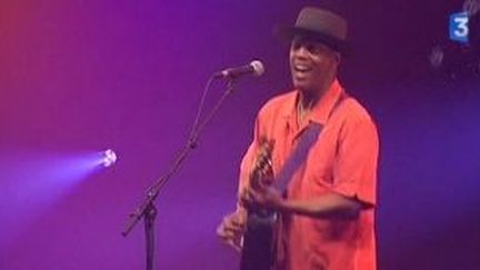 Eric Bibb, Charlie Musselwhite et Malted Milk à Jazz sous les pommiers 2011
 (Culturebox)