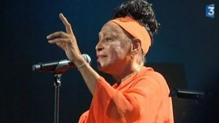 Omara Portuondo, la diva du Buena Vista Social Club
 (Culturebox)