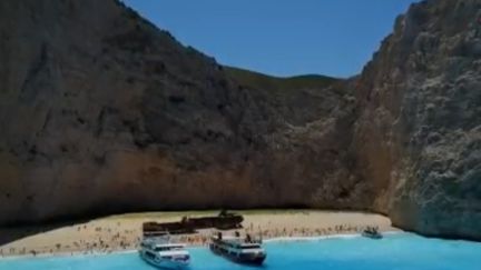 Voyage : les secrets de la baie du Naufrage en Grèce