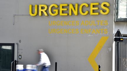 L'entrée des urgences de Nantes, en 2017.&nbsp; (LOIC VENANCE / AFP)