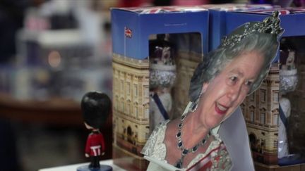 Jubilé de la reine : des milliers de touristes viennent célébrer les 70 ans de règne d'Elizabeth II&nbsp; (France 3)