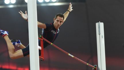 Le recordman du monde en salle, Renaud Lavillenie (STEPHANE KEMPINAIRE / STEPHANE KEMPINAIRE)