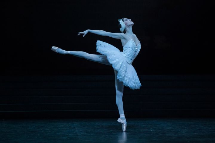 Un double rôle de cygne blanc et de cygne noir
 (Ann Ray/Opéra national de Paris)