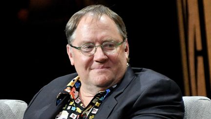 John Lasseter en 2016 quand il était directeur artistique de Pixar et Disney Animation.
 (Mike Windle / GETTY IMAGES NORTH AMERICA / AFP)