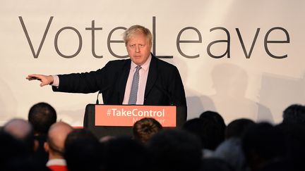 L'ancien maire de Londres, Boris Johnson, le 15 avril 2016 à Manchester (Royaume-Uni), lors d'un meeting des partisans de la sortie de l'Union européenne. (OLI SCARFF / AFP)